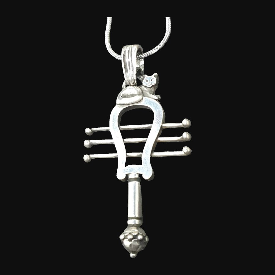 Egyptian Sistrum Pendant of the Goddess Isis 4 cm 11 g Silver Art 1217 - Bricks Masons