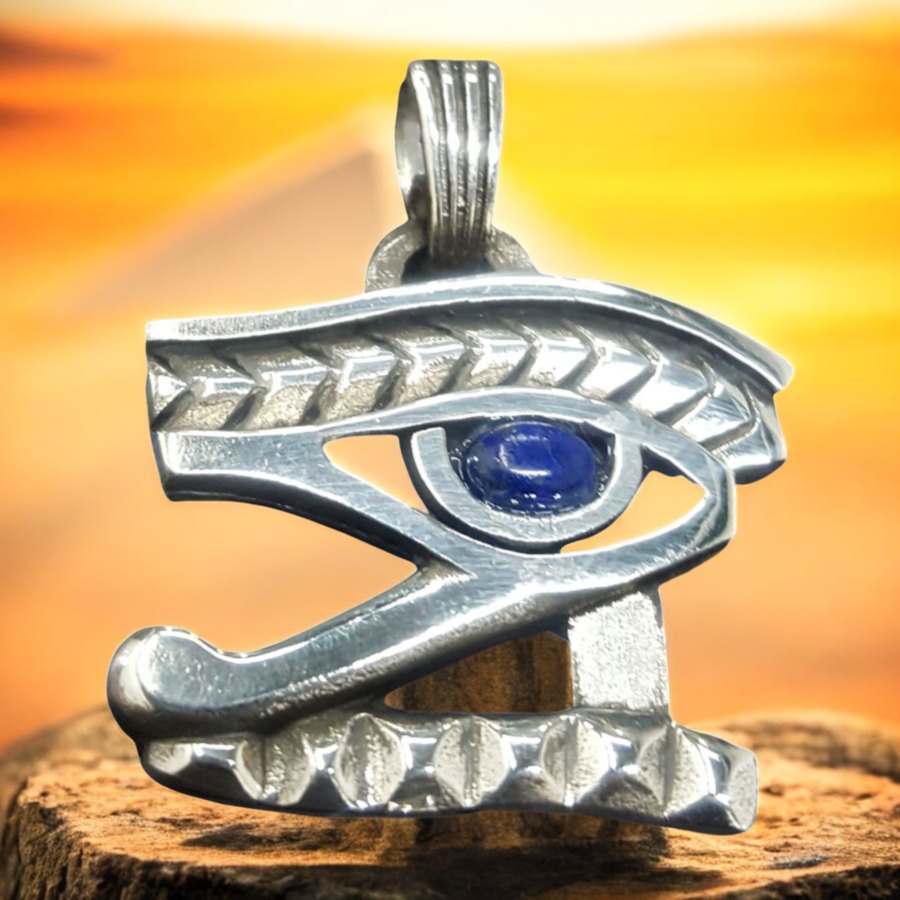 Egyptian Eye of Horus Medal, Silver and Stone, 12g, Art. 175 - Bricks Masons