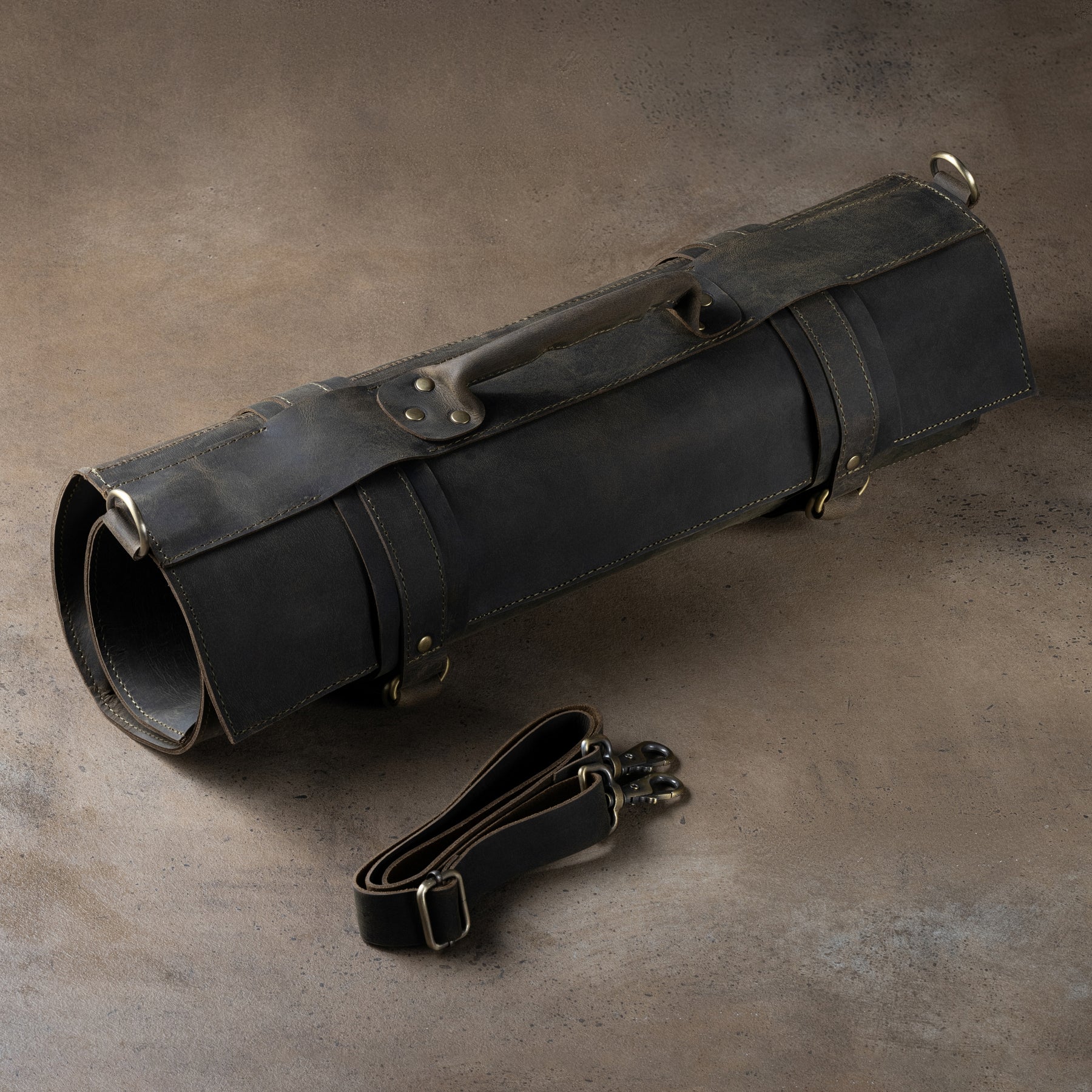 Professional 20-Inch Grand Master Leather Knife Roll (5) - Bricks Masons