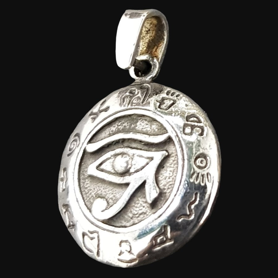 Horus Eye Pendant in Silver 2 cm 3.5 g Art 920 - Bricks Masons