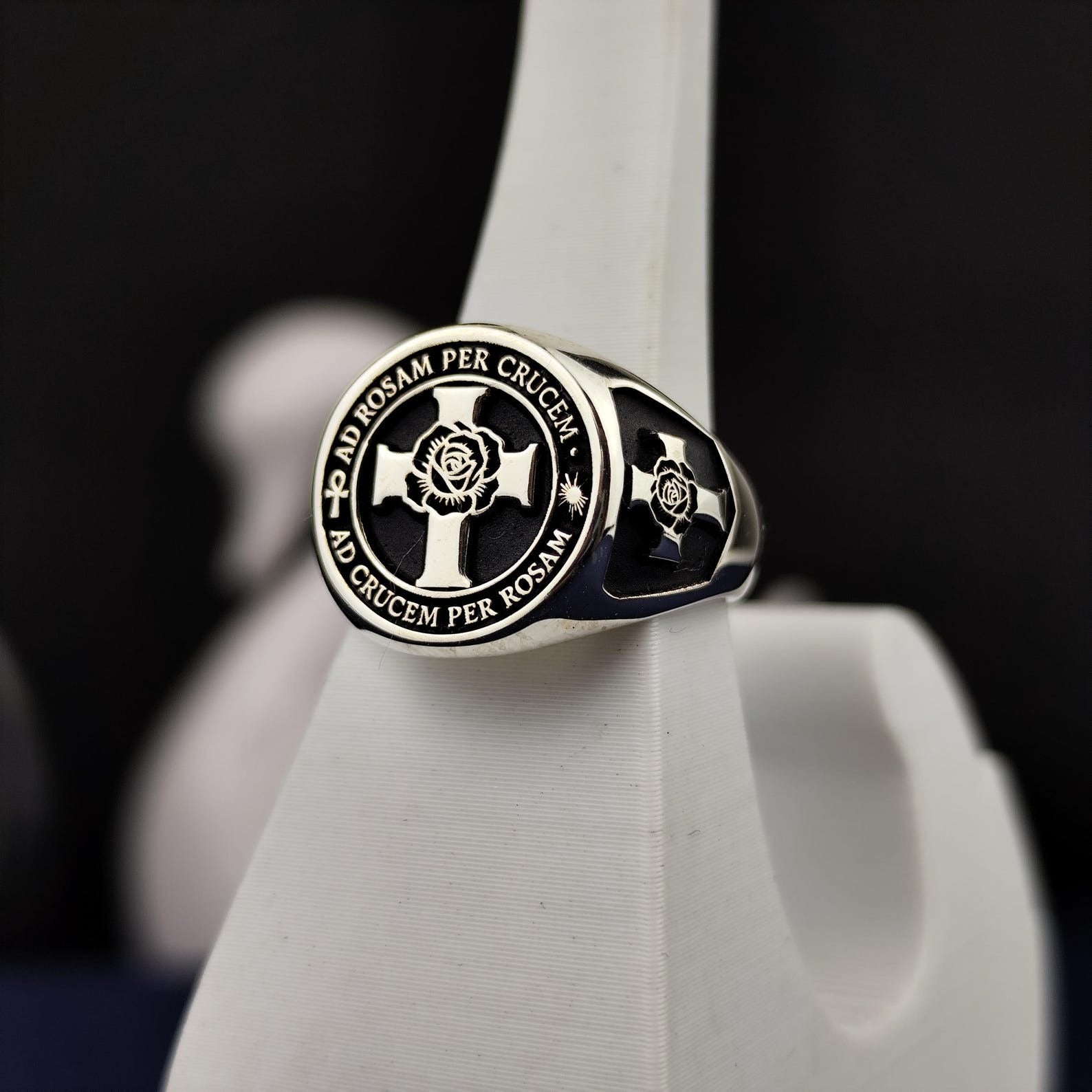 18th Degree Rose Croix Scottish Rite Ring - Blooming Rose & Latin Motto - Bricks Masons