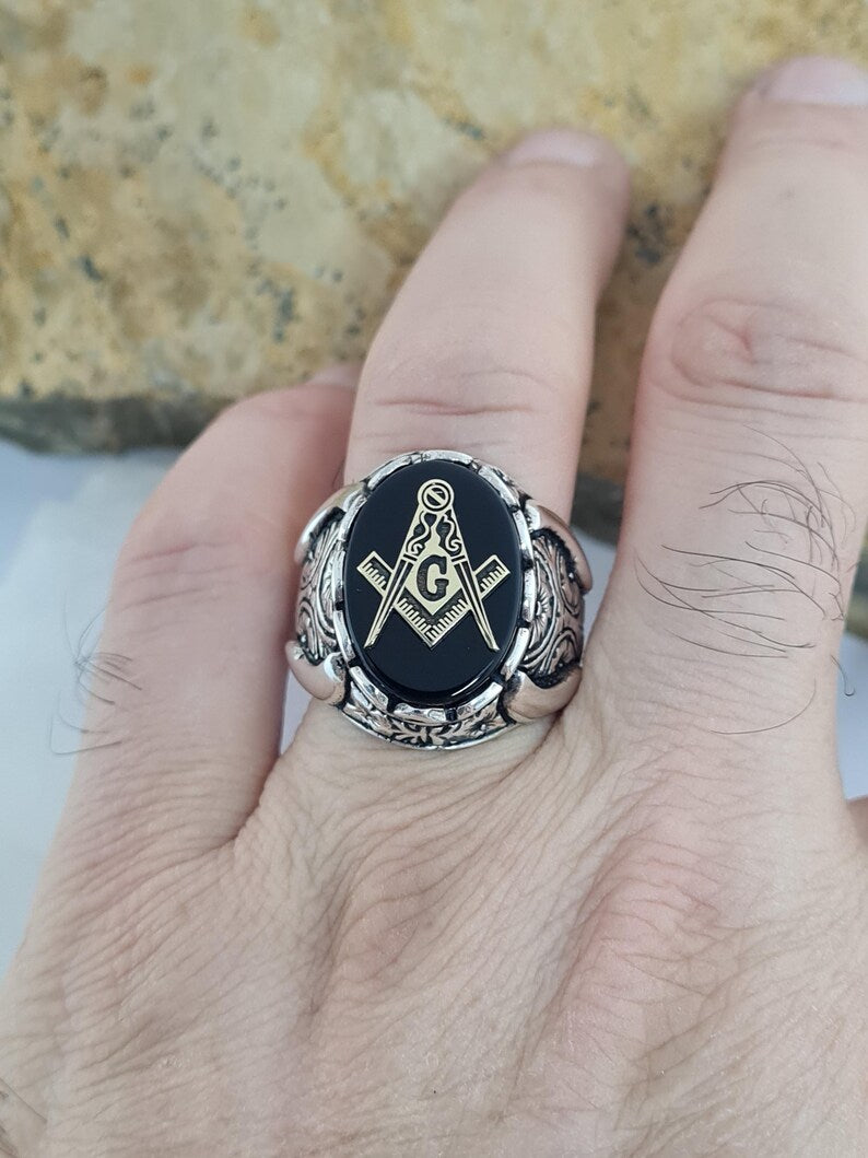 Master Mason Blue Lodge Ring - Black Onyx Freemason Symbol - Bricks Masons